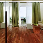 Boutique ホテル 4*