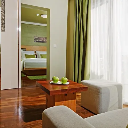 Boutique 4*