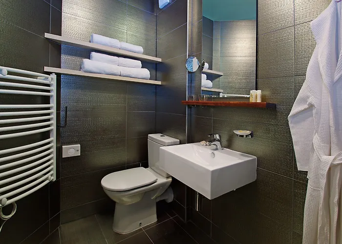Boutique 4* بول